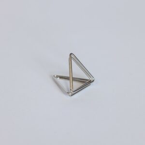 X0022 - Petit triangle argenté